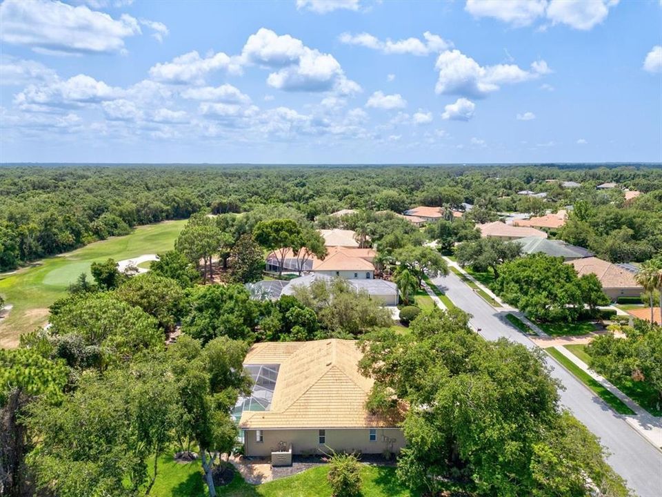 For Sale: $830,000 (3 beds, 3 baths, 2731 Square Feet)