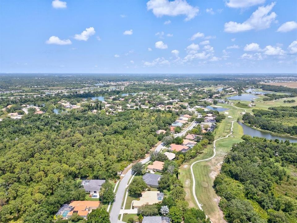 For Sale: $830,000 (3 beds, 3 baths, 2731 Square Feet)