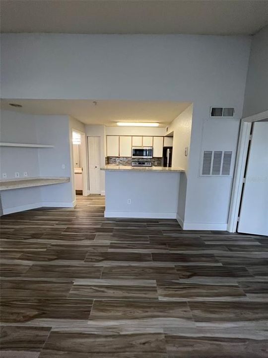 Recently Rented: $1,800 (2 beds, 2 baths, 1026 Square Feet)