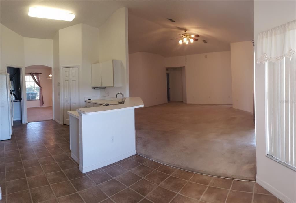 For Rent: $2,100 (4 beds, 2 baths, 2259 Square Feet)