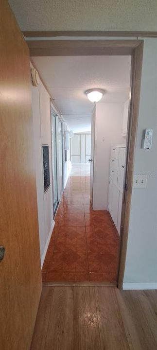 For Sale: $159,000 (3 beds, 2 baths, 924 Square Feet)