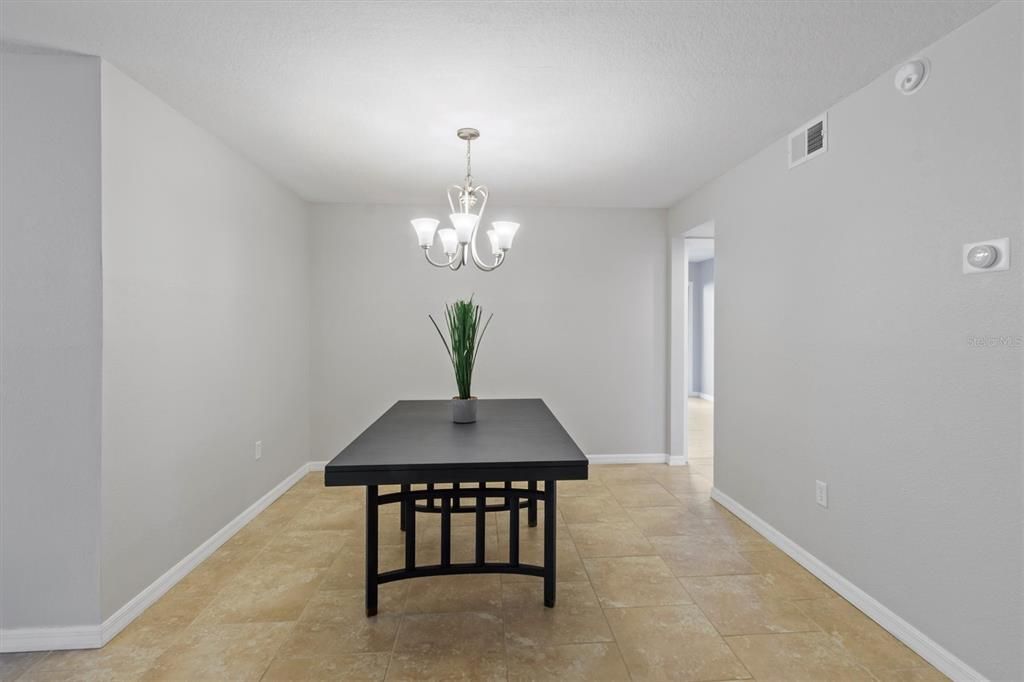 Active With Contract: $174,000 (2 beds, 2 baths, 1280 Square Feet)