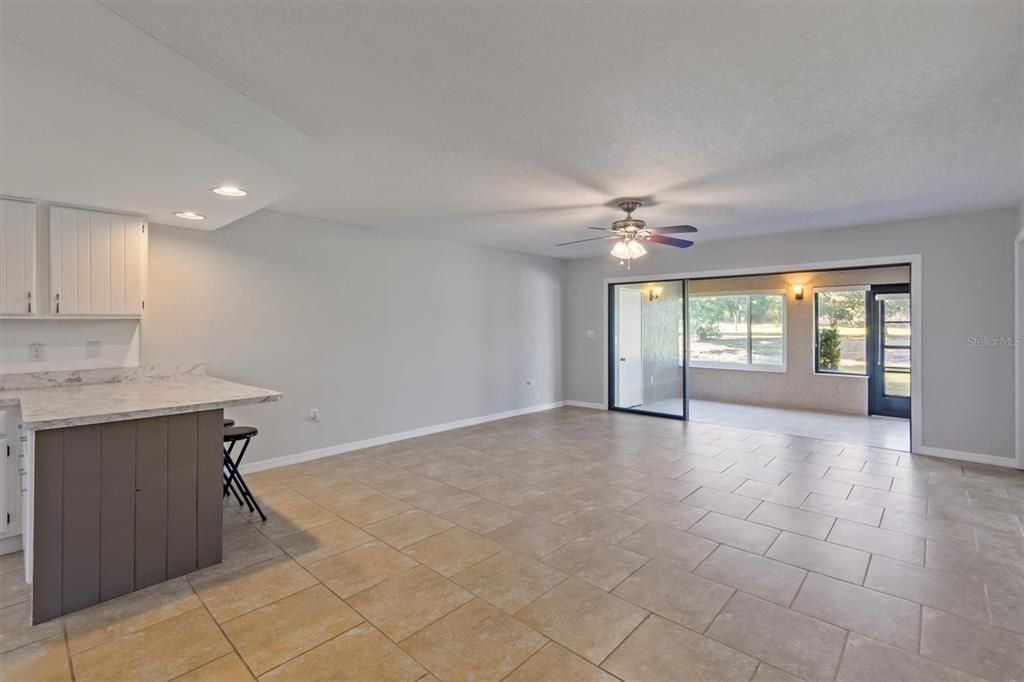 Active With Contract: $174,000 (2 beds, 2 baths, 1280 Square Feet)