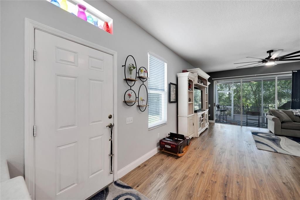 Active With Contract: $314,990 (3 beds, 2 baths, 1545 Square Feet)