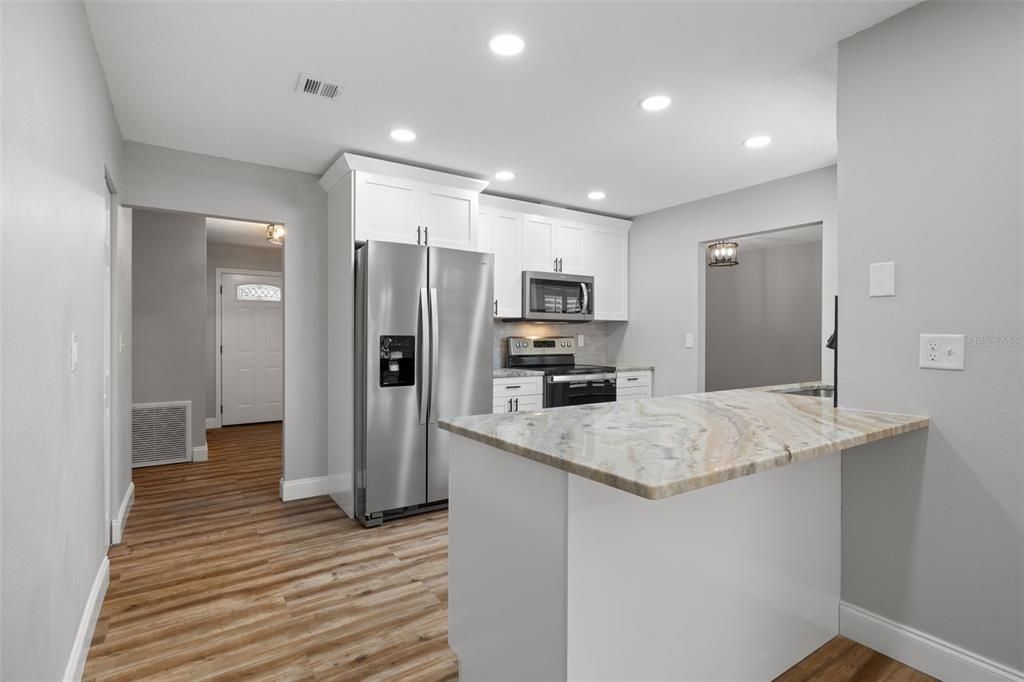 Active With Contract: $439,900 (3 beds, 2 baths, 1437 Square Feet)