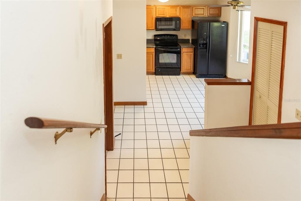 For Rent: $2,300 (3 beds, 2 baths, 820 Square Feet)