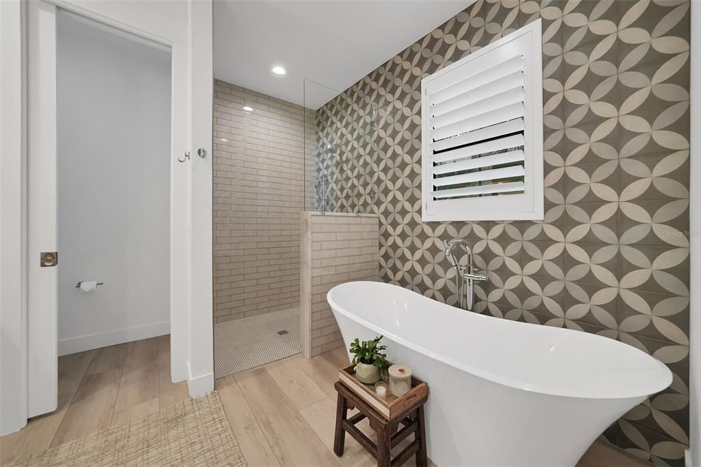 Delightful soaking tub and separate walk-in shower
