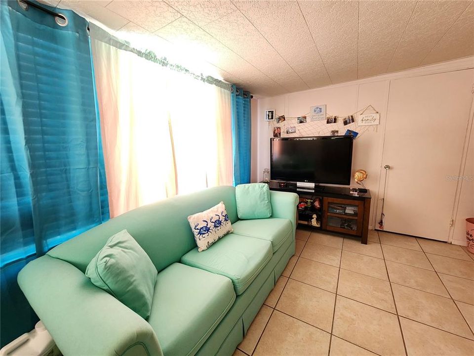 For Sale: $119,000 (1 beds, 1 baths, 224 Square Feet)