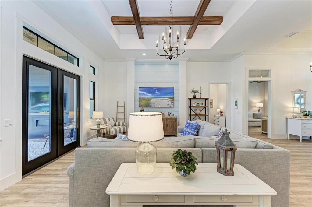 Active With Contract: $1,350,000 (4 beds, 3 baths, 2989 Square Feet)