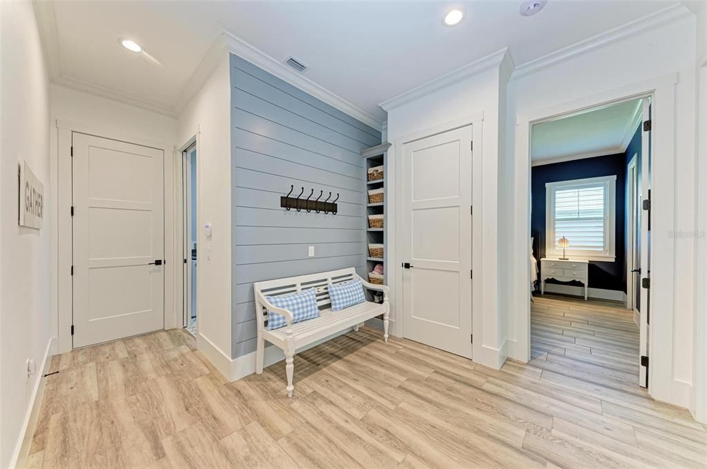 Active With Contract: $1,350,000 (4 beds, 3 baths, 2989 Square Feet)