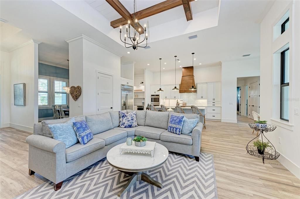 Active With Contract: $1,350,000 (4 beds, 3 baths, 2989 Square Feet)