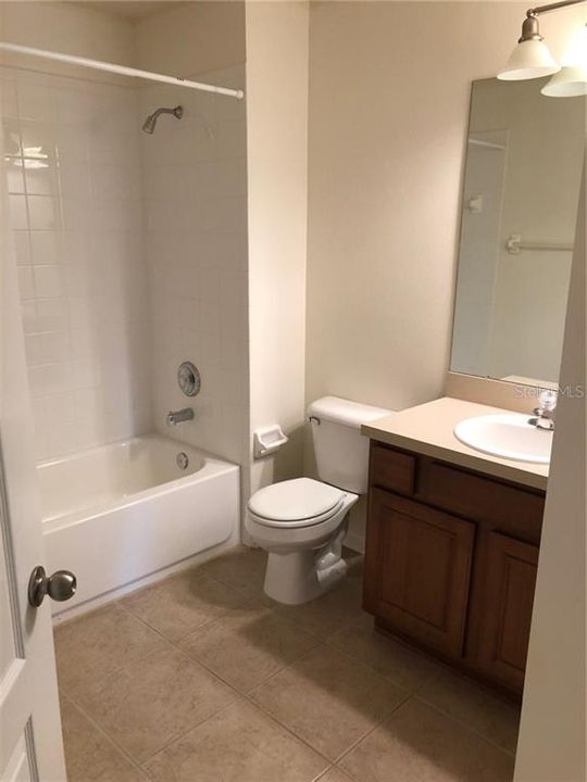 For Rent: $2,250 (3 beds, 2 baths, 1596 Square Feet)