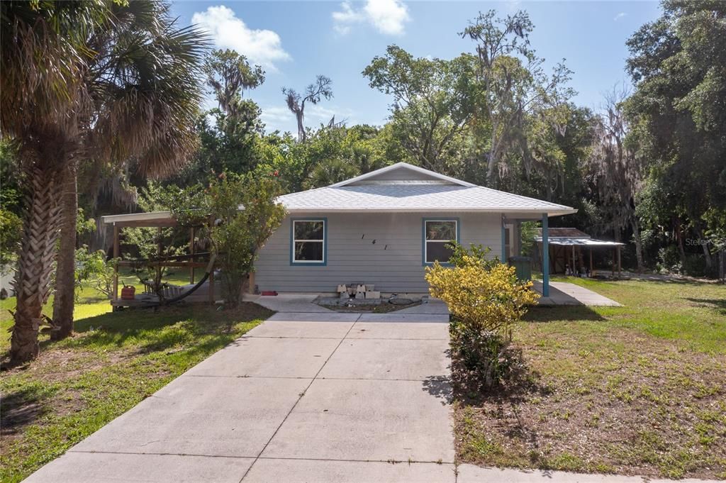 For Sale: $250,000 (4 beds, 2 baths, 1320 Square Feet)
