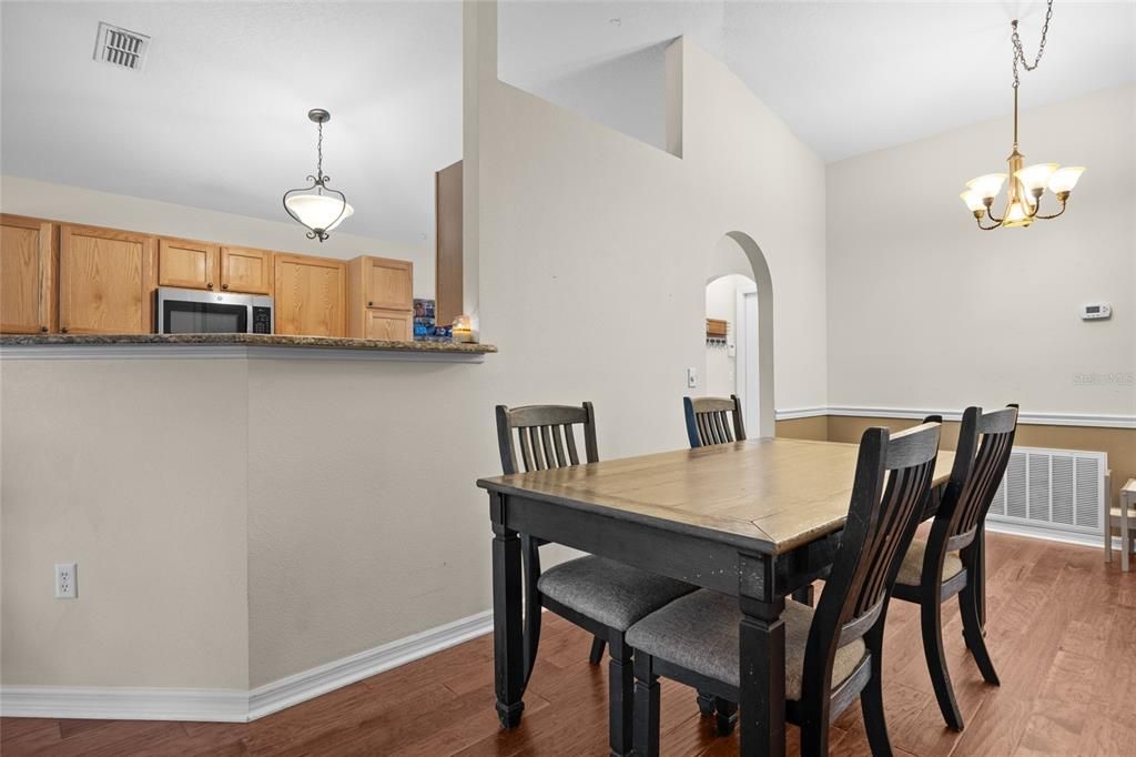 For Sale: $334,900 (3 beds, 2 baths, 1616 Square Feet)