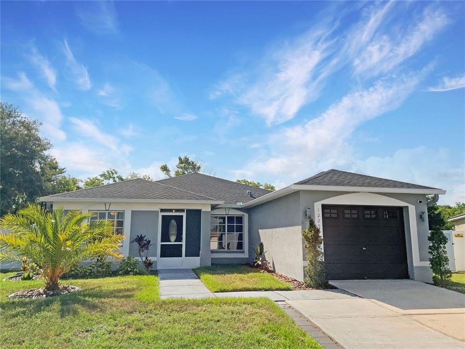 Active With Contract: $360,000 (4 beds, 2 baths, 1447 Square Feet)