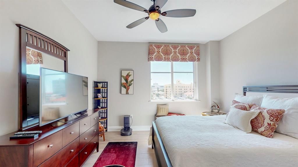 Stunning and roomy 3rd bedroom, your guest will not want to leave ...