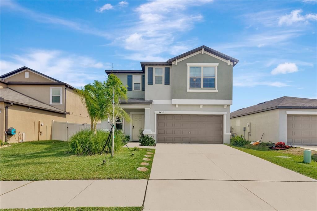 Active With Contract: $387,900 (6 beds, 3 baths, 2614 Square Feet)