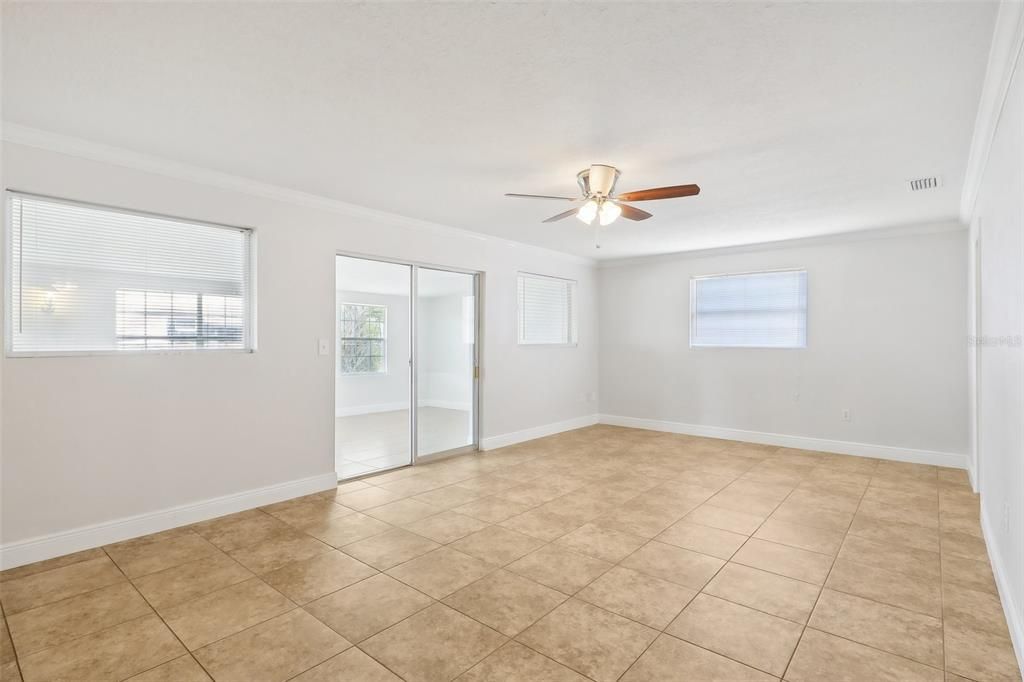 For Sale: $275,000 (3 beds, 2 baths, 1479 Square Feet)