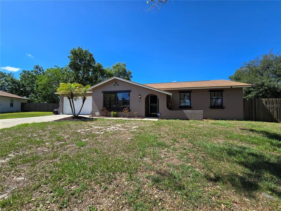 Active With Contract: $370,000 (3 beds, 2 baths, 1442 Square Feet)