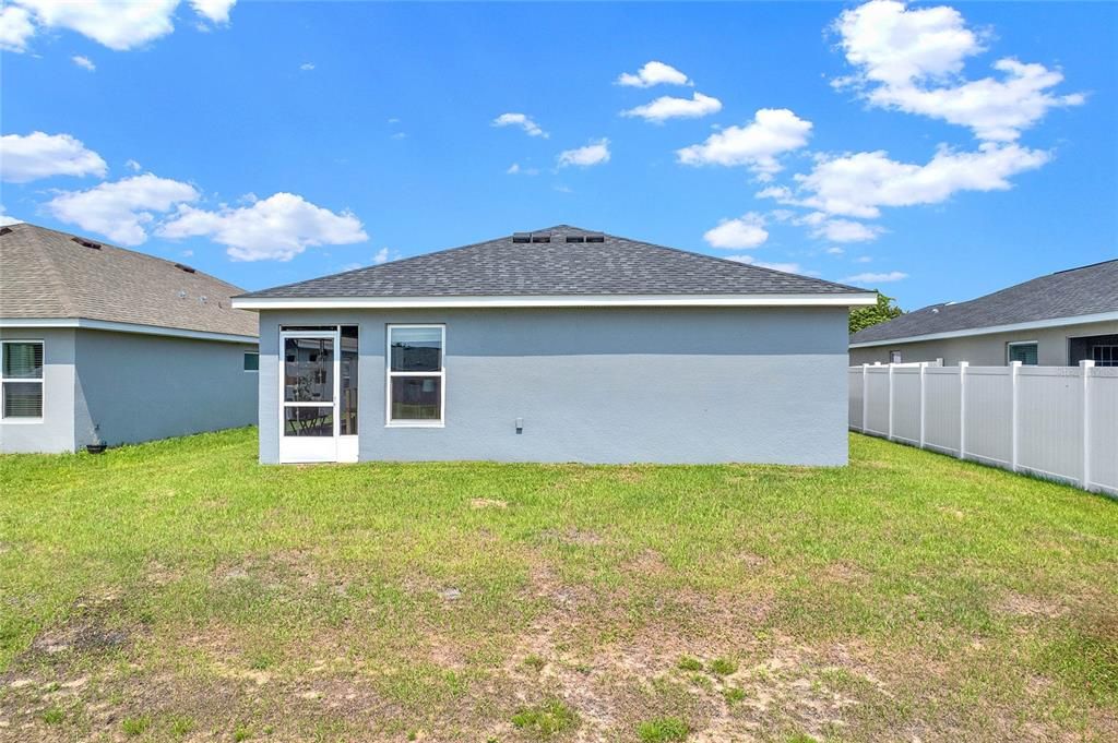 Active With Contract: $329,900 (3 beds, 2 baths, 1509 Square Feet)