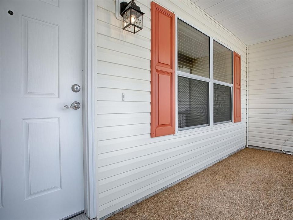 SCREENED FRONT PORCH