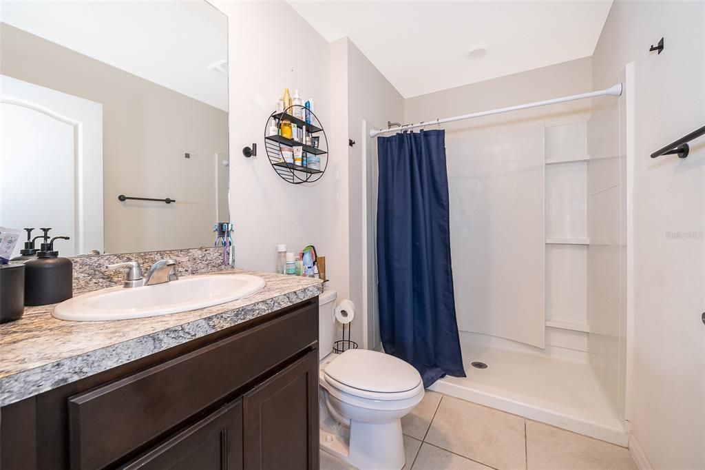 Active With Contract: $2,100 (3 beds, 2 baths, 1247 Square Feet)