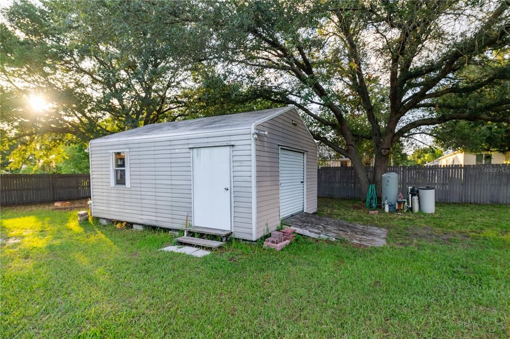 For Sale: $480,000 (3 beds, 2 baths, 1942 Square Feet)