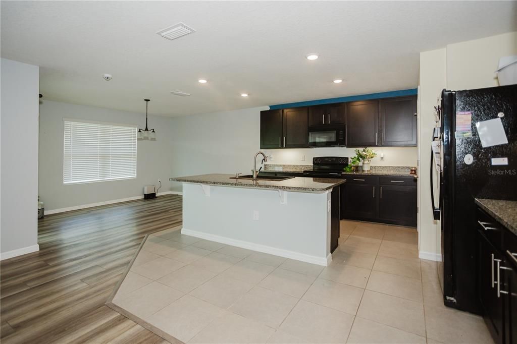 For Sale: $374,900 (4 beds, 2 baths, 2298 Square Feet)