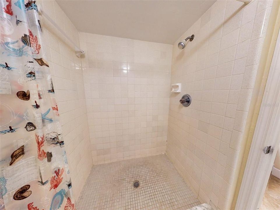 待售: $750,000 (3 贝兹, 2 浴室, 1565 平方英尺)