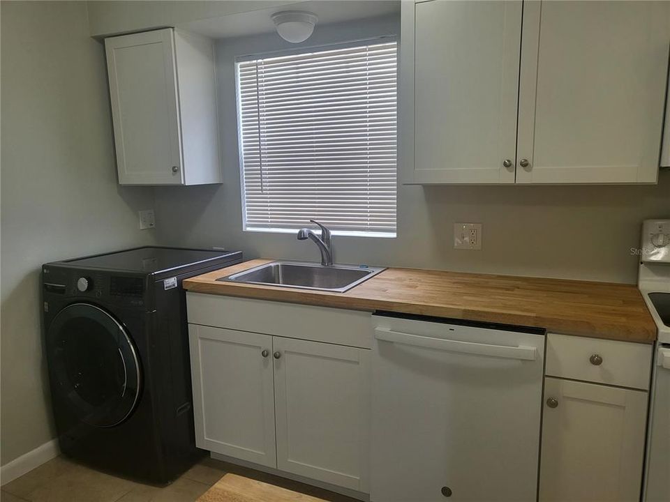 For Sale: $112,000 (1 beds, 1 baths, 650 Square Feet)