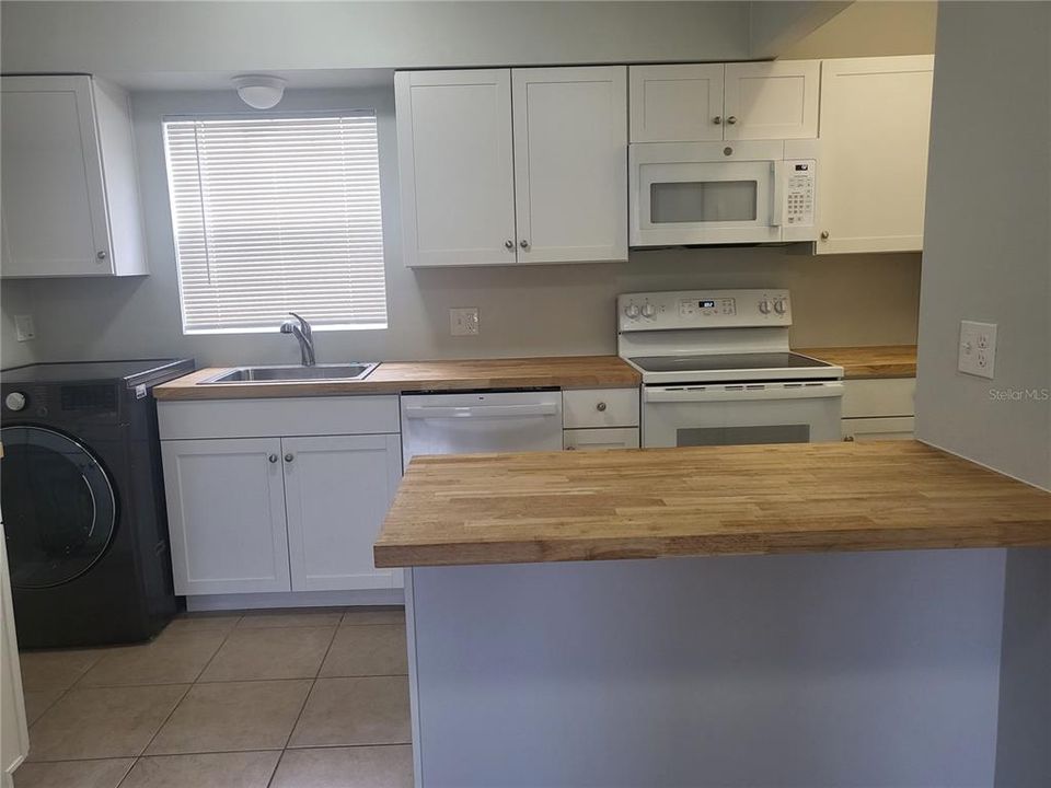 For Sale: $112,000 (1 beds, 1 baths, 650 Square Feet)