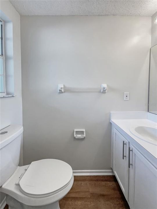 Active With Contract: $285,000 (3 beds, 2 baths, 1395 Square Feet)
