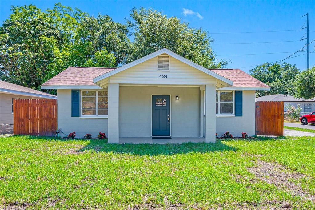 Recently Sold: $279,900 (3 beds, 1 baths, 944 Square Feet)
