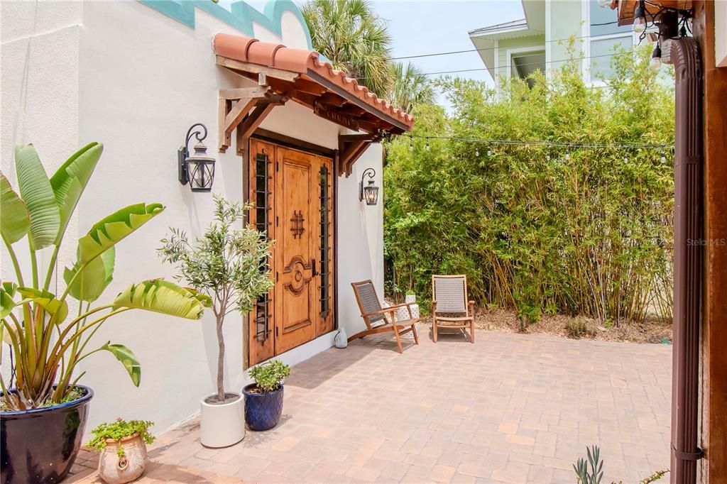 View of the veranda and Casita/Guest House