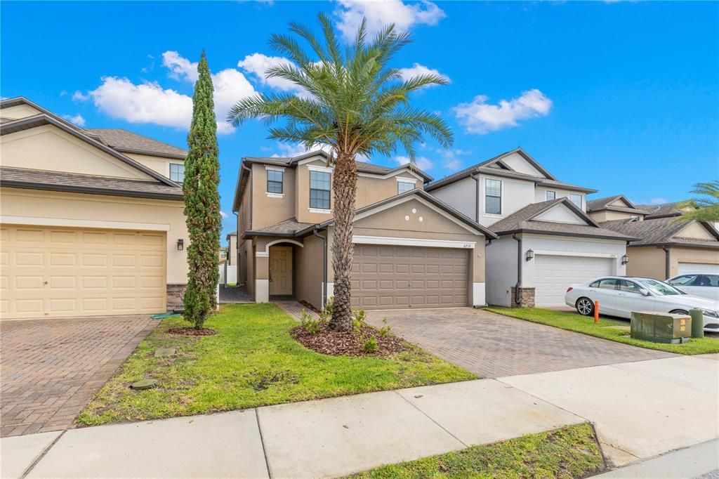 For Sale: $419,990 (4 beds, 2 baths, 2146 Square Feet)