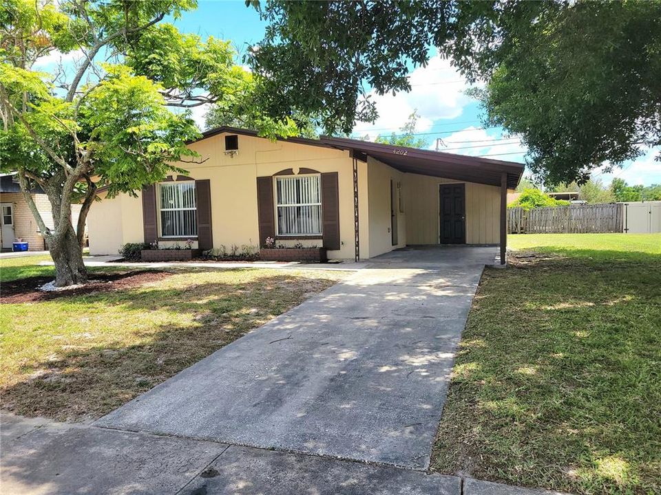 For Sale: $274,900 (3 beds, 1 baths, 1020 Square Feet)