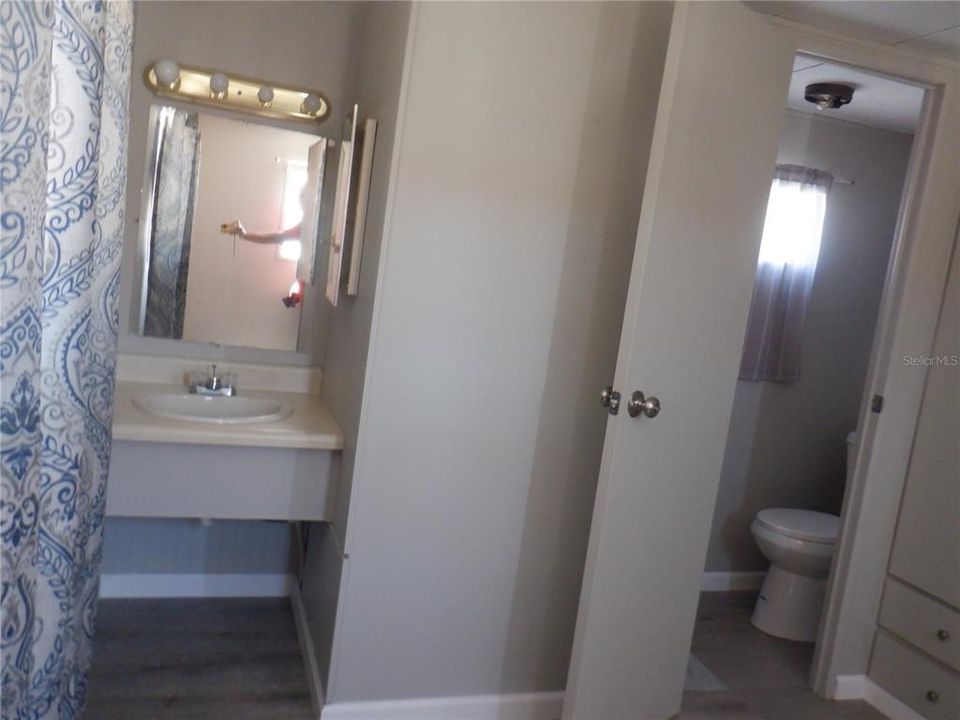 For Sale: $110,000 (3 beds, 2 baths, 720 Square Feet)