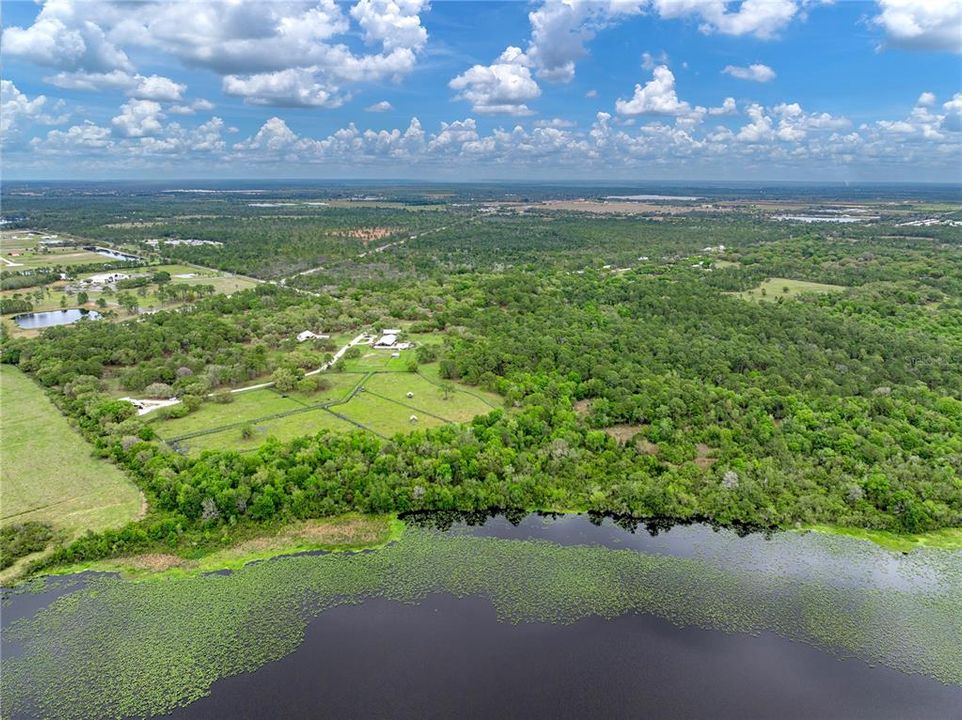 На продажу: $3,500,000 (120.00 acres)