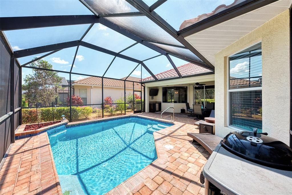 The pool has been resurfaced . Check out the sea turtle and Gecko tile accents!