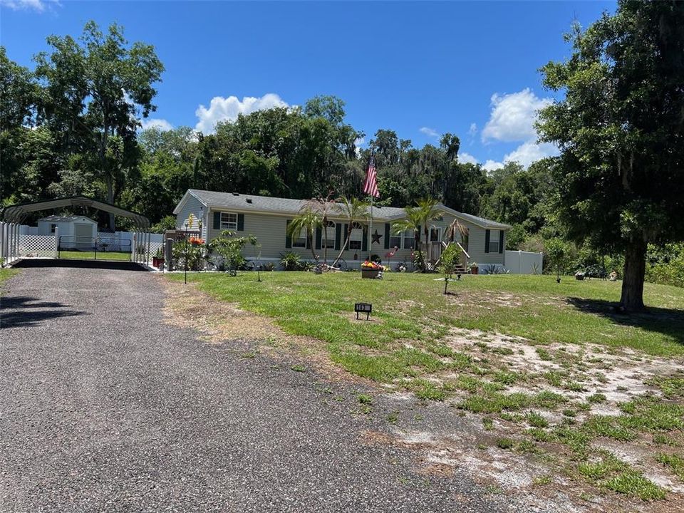 Active With Contract: $229,900 (3 beds, 2 baths, 1560 Square Feet)