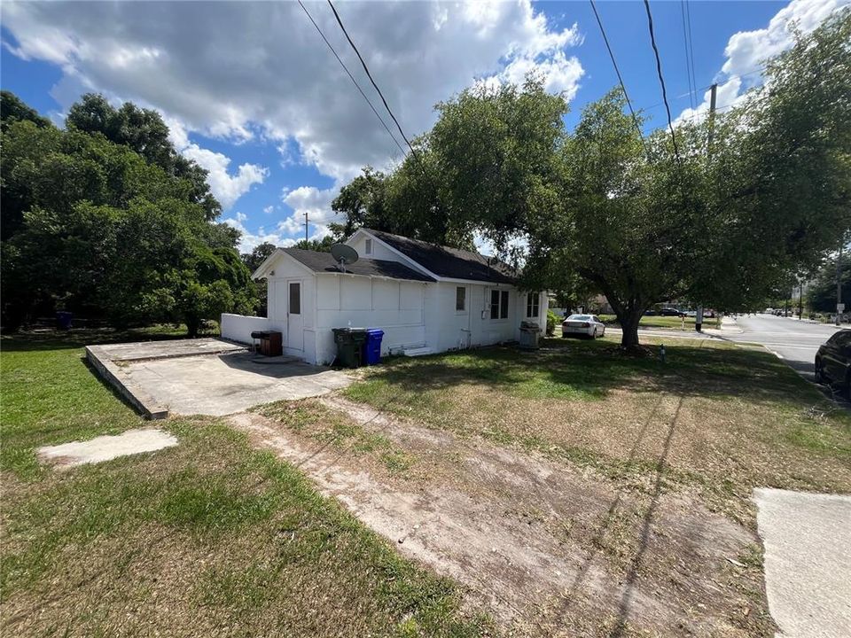Recently Sold: $119,000 (3 beds, 1 baths, 918 Square Feet)