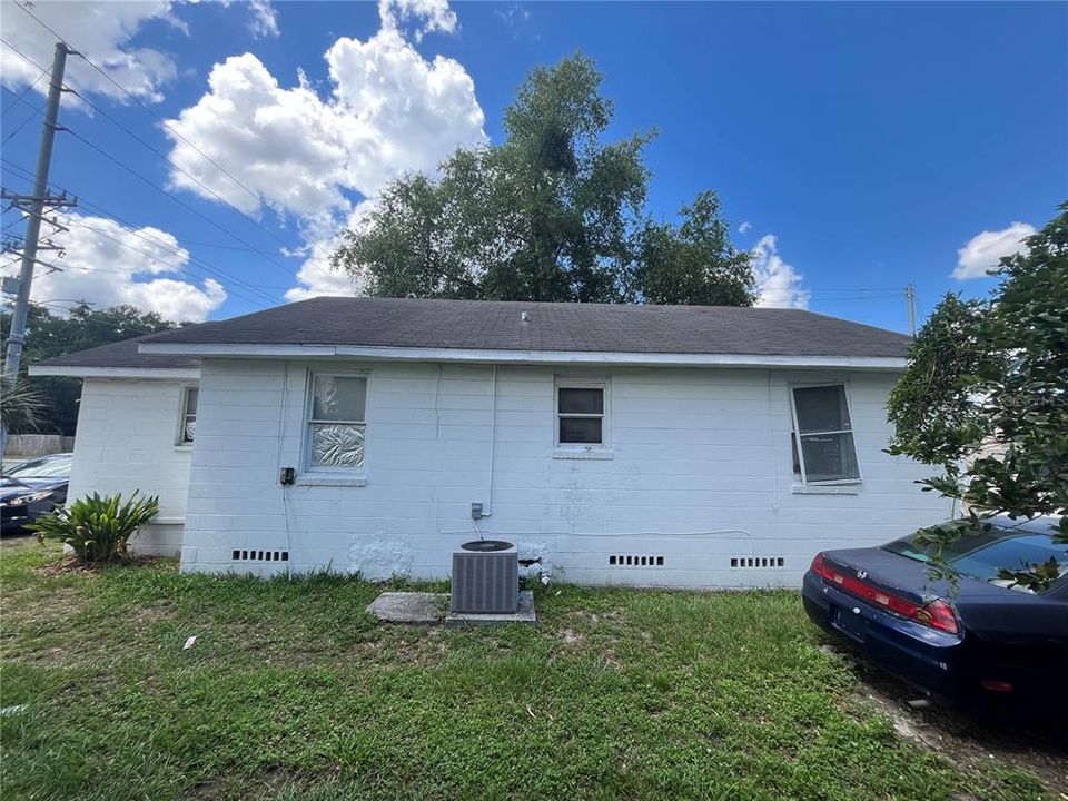 Recently Sold: $119,000 (3 beds, 1 baths, 918 Square Feet)