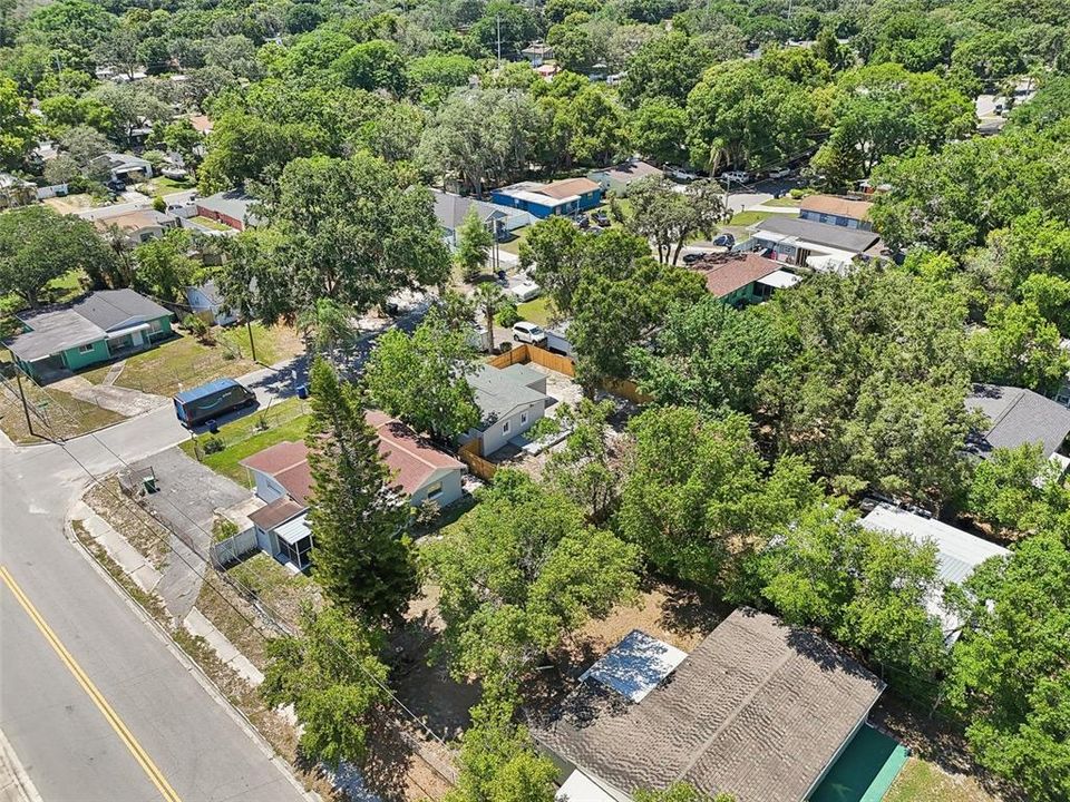 For Sale: $315,000 (3 beds, 2 baths, 961 Square Feet)