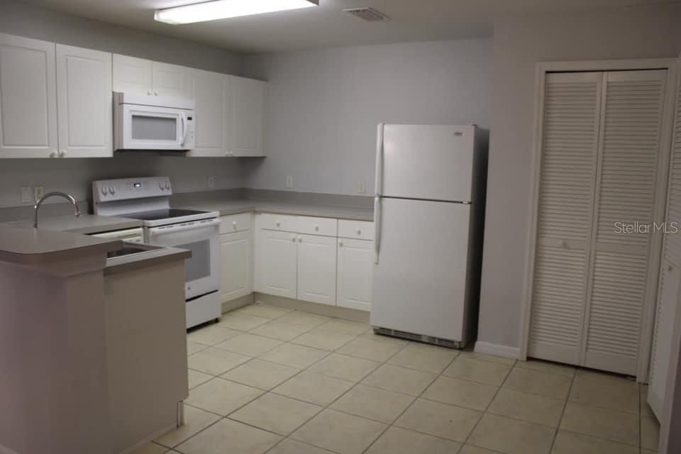 For Sale: $243,050 (3 beds, 2 baths, 1202 Square Feet)