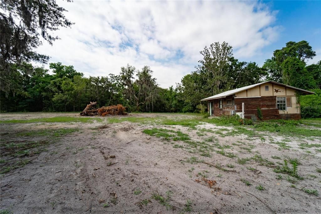 For Sale: $1,250,000 (3 beds, 2 baths, 1981 Square Feet)