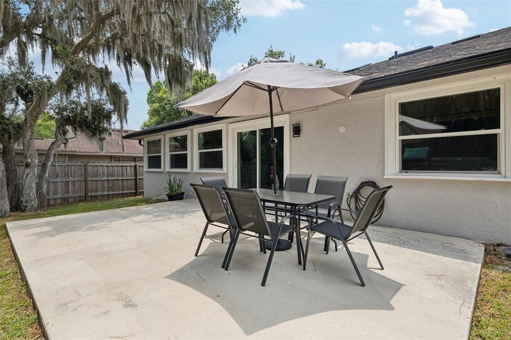 Active With Contract: $450,000 (4 beds, 2 baths, 2205 Square Feet)