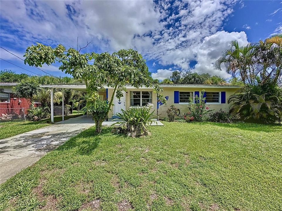 For Sale: $289,999 (3 beds, 1 baths, 1045 Square Feet)