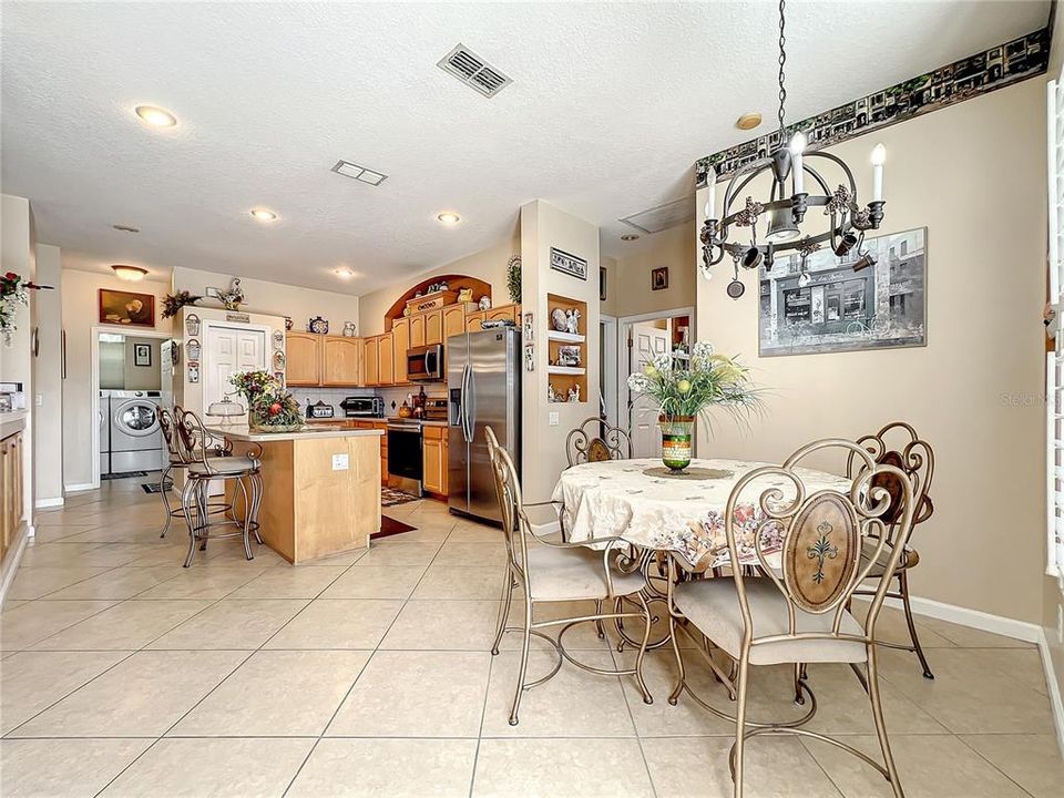 For Sale: $549,900 (3 beds, 2 baths, 2003 Square Feet)