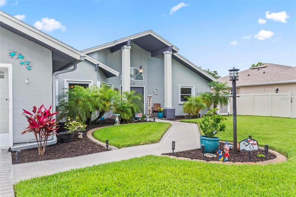 Active With Contract: $470,000 (3 beds, 2 baths, 2305 Square Feet)