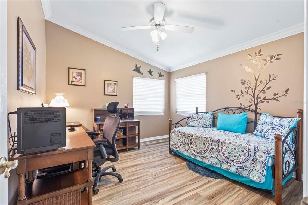 Active With Contract: $470,000 (3 beds, 2 baths, 2305 Square Feet)